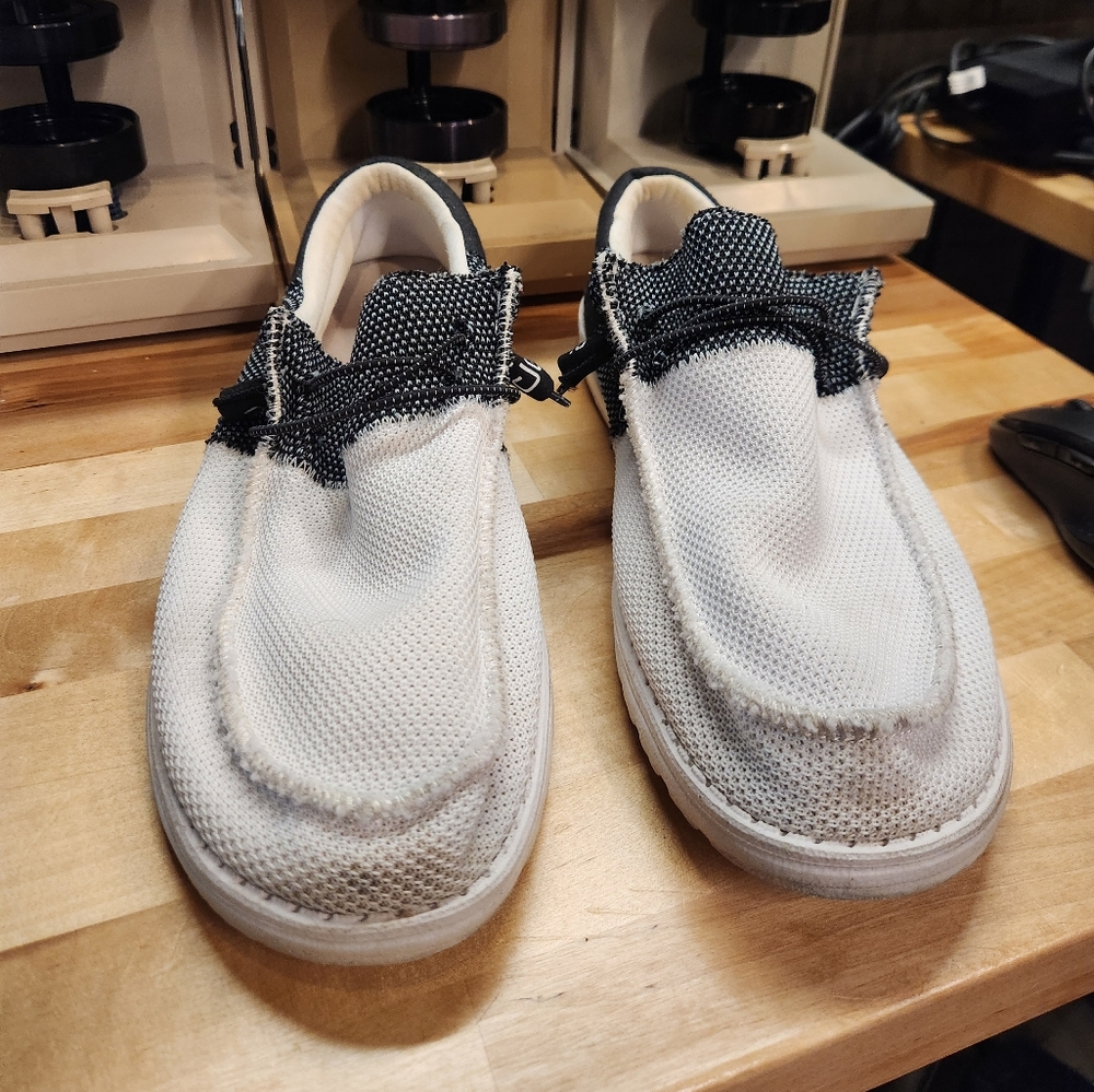 Mens Hey Dude Wally Sox